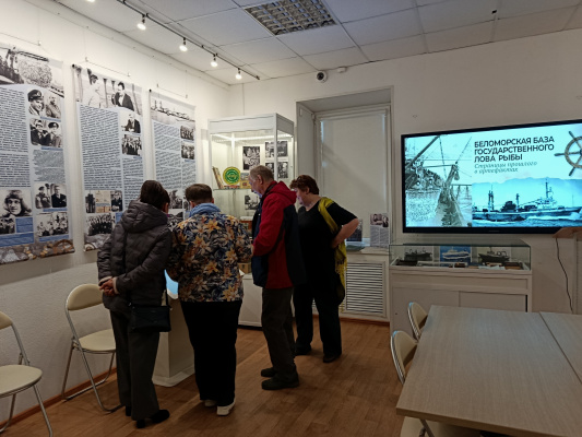 первые посетители выставки